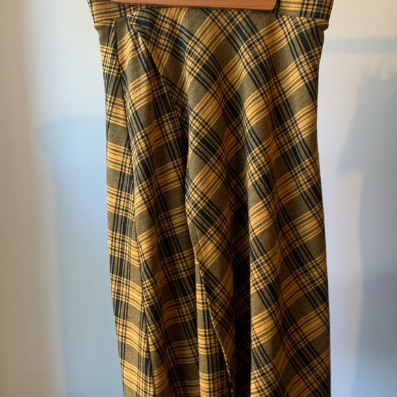 Mustard a-line knit skirt for fall! - Picture 3 of 3
